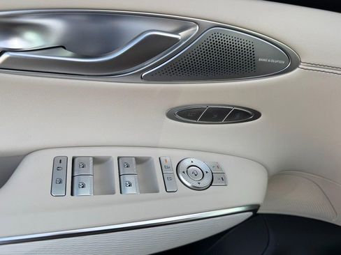 New 2026 Genesis GV70 2.5T Advanced AWD/4WD image 11