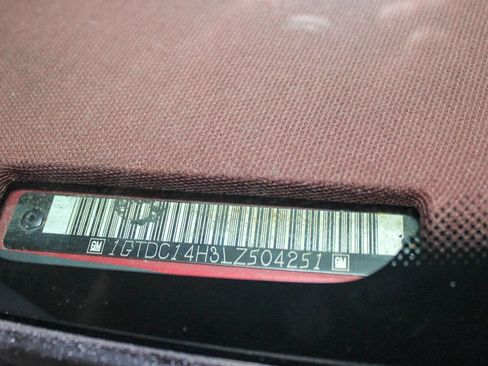 Used 1990 GMC Sierra 1500 2WD Regular Cab image 16