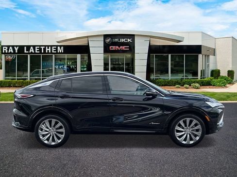 Used 2024 Buick Envista Sport Touring FWD image 5
