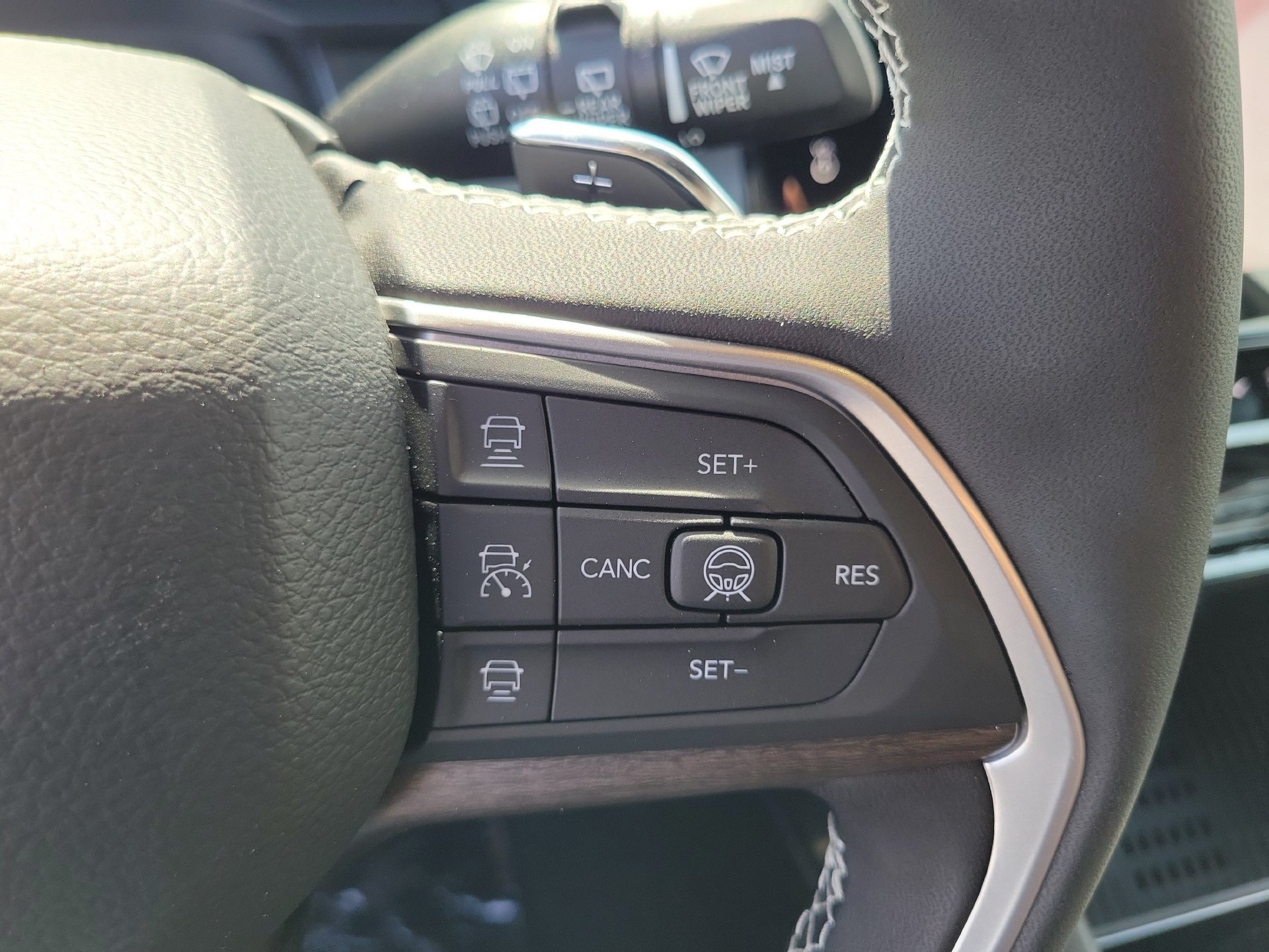 New 2026 Jeep Grand Cherokee Altitude RWD image 6