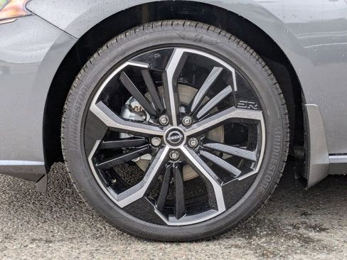 New 2025 Nissan Altima 2.5 SR w/ SR Premium Package image 9