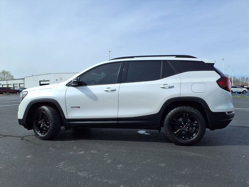 Used 2022 GMC Terrain AT4 w/ Infotainment Package II image 37