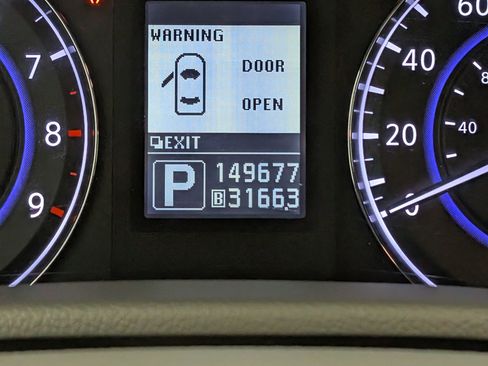 Used 2010 INFINITI G37 x w/ Premium Pkg image 26