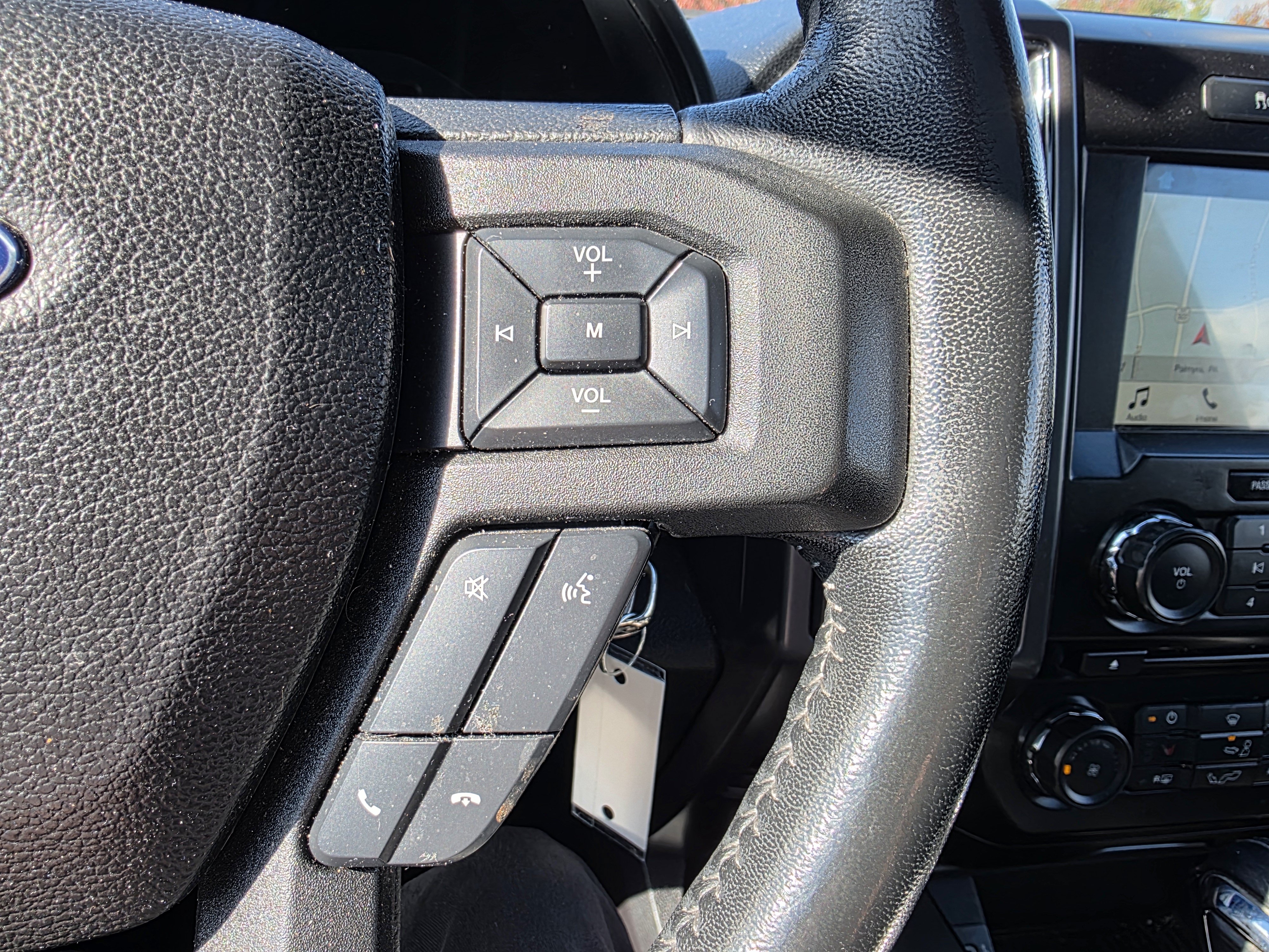 Used 2017 Ford F150 XLT w/ Equipment Group 302A Luxury AWD/4WD image 16