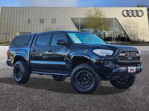 Used 2021 Toyota Tacoma SR image 1