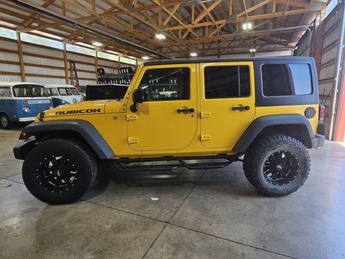 Used 2015 Jeep Wrangler Unlimited Rubicon AWD/4WD image 5