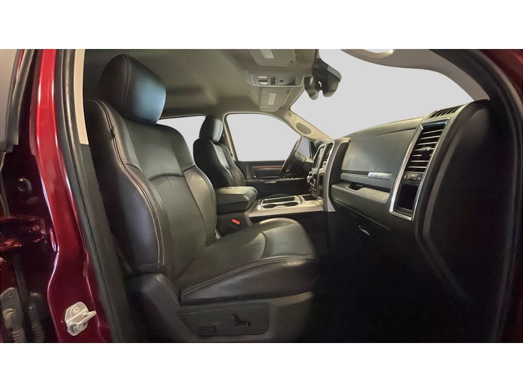 Used 2018 RAM 1500 Laramie w/ Convenience Group AWD/4WD image 16