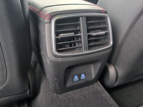 Used 2024 Genesis G70 2.5T w/ Sport Prestige Package image 25