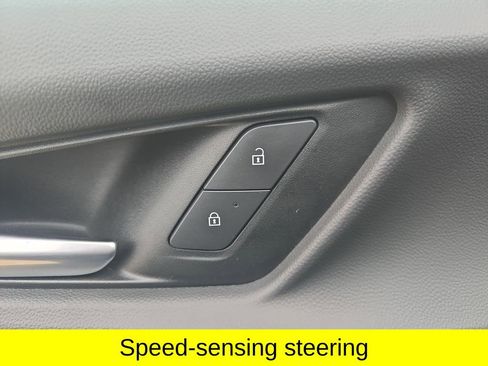 Used 2025 Chevrolet Equinox LT FWD image 29