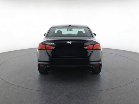 Used 2025 Nissan Altima 2.5 SV FWD image 7