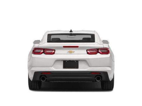 Used 2021 Chevrolet Camaro LT w/ Technology Package RWD image 8