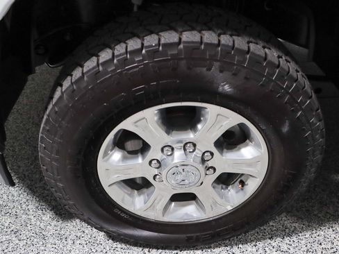 Used 2024 RAM 2500 Big Horn AWD/4WD image 11
