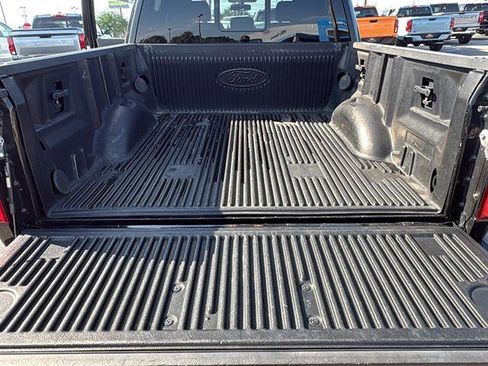Used 2016 Ford F150 XLT w/ Equipment Group 302A Luxury AWD/4WD image 19