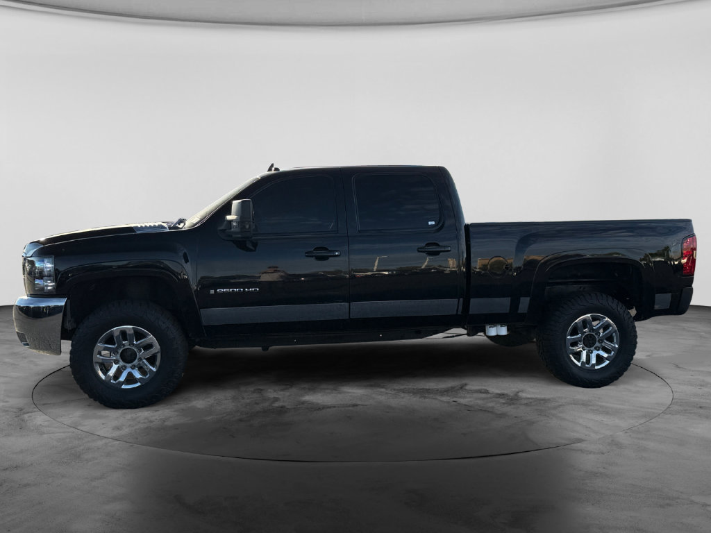 Used 2008 Chevrolet Silverado 2500 LTZ w/ Safety Package AWD/4WD image 5