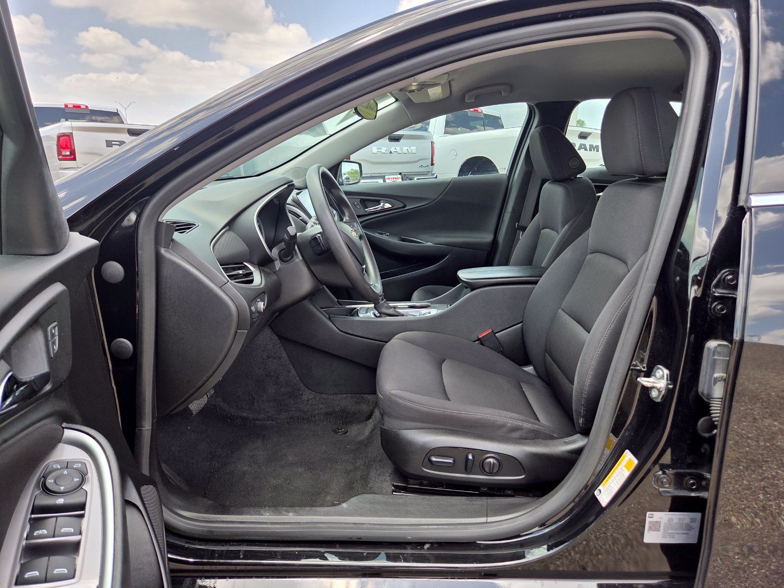 Used 2024 Chevrolet Malibu LT FWD image 13
