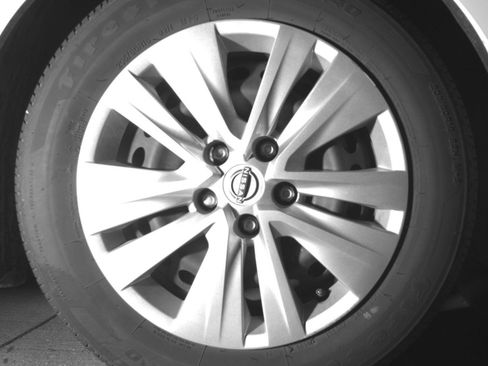 Used 2025 Nissan Sentra S FWD image 16