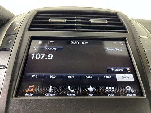 Used 2018 Lincoln MKC Reserve w/ Lincoln MKC Climate Package image 28