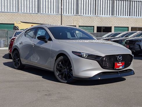 New 2026 MAZDA MAZDA3 Hatchback w/Premium Plus Pkg AWD/4WD image 3