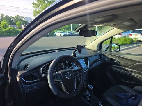 Used 2017 Buick Encore Preferred FWD image 6