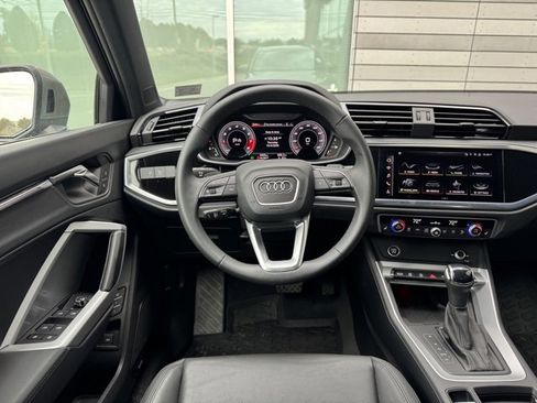 Certified 2024 Audi Q3 2.0T Premium Plus image 13