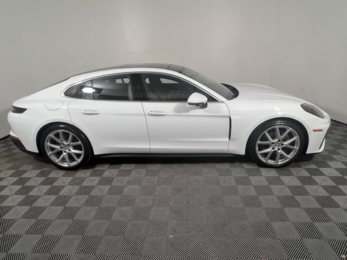 Certified 2025 Porsche Panamera image 8