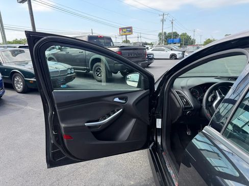 Used 2014 Ford Focus ST w/ Equipment Group 202A FWD image 31