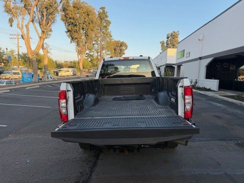 Used 2022 Ford F250 XL w/ Power Equipment Group image 11
