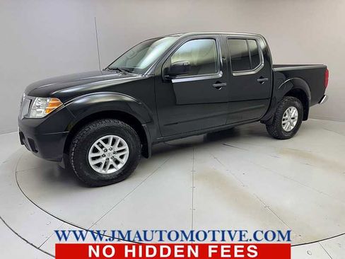 Used 2019 Nissan Frontier SV image 1