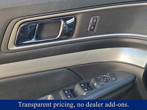 Used 2017 Ford Explorer XLT w/ Equipment Group 202A image 20