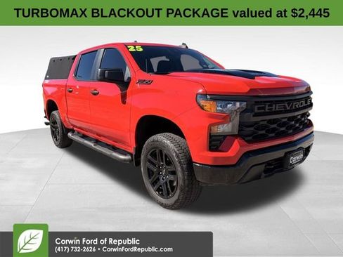 Used 2025 Chevrolet Silverado 1500 Custom Trail Boss w/ Turbomax Blackout Package AWD/4WD image 1