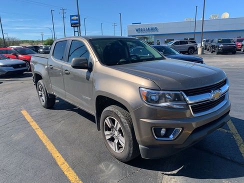 Used 2016 Chevrolet Colorado LT w/ LT Convenience Package AWD/4WD image 4