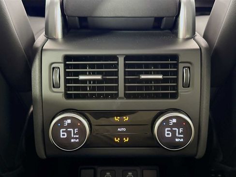 Used 2025 Land Rover Discovery S AWD/4WD image 24