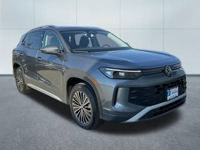 New 2025 Volkswagen Tiguan S