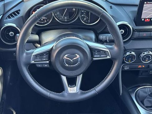 Used 2022 MAZDA MX-5 Miata RF Grand Touring RWD image 13