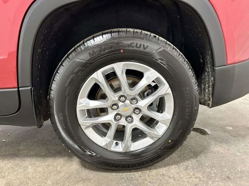 Used 2021 Chevrolet Traverse LT AWD/4WD image 7