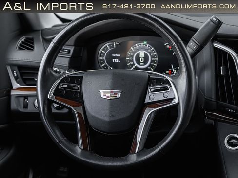 Used 2019 Cadillac Escalade Luxury AWD/4WD image 5