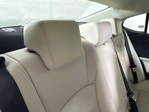 New 2025 Lexus ES 350 w/ Premium Package image 24