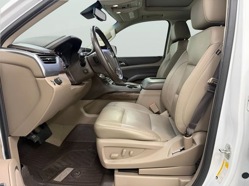 Used 2018 Chevrolet Tahoe LT w/ Luxury Package RWD image 35