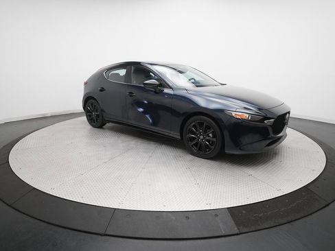 Used 2024 MAZDA MAZDA3 s image 13
