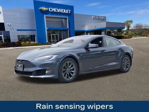 Used 2018 Tesla Model S 100D AWD/4WD image 32