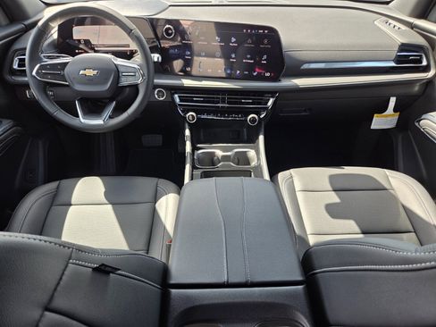 New 2026 Chevrolet Traverse LT w/ Sun and Wheel Package image 8