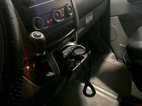 Used 2016 Mercedes-Benz Sprinter 2500 image 15