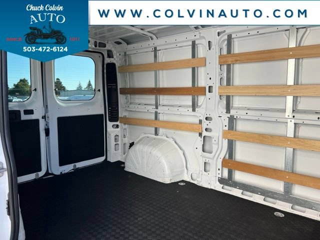 Used 2025 RAM ProMaster 2500 w/ U-Haul Equipment Group FWD image 22
