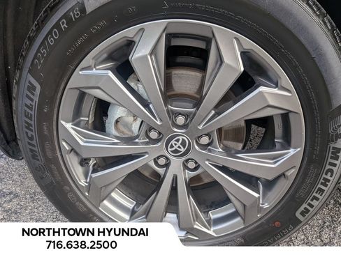 Used 2025 Toyota RAV4 XLE Premium w/ Weather Package AWD/4WD image 40