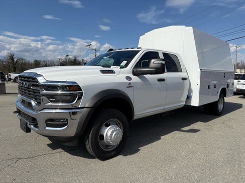 New 2026 RAM 5500 Tradesman w/ Chrome Appearance Group image 8