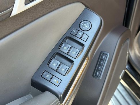 Used 2015 GMC Yukon Denali w/ Open Road Package AWD/4WD image 21