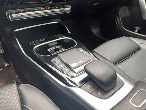 Used 2022 Mercedes-Benz CLA 35 AMG 4MATIC w/ Parking Assistance Package image 39