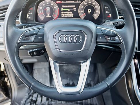 Used 2019 Audi Q8 Premium Plus w/ Premium Plus image 18