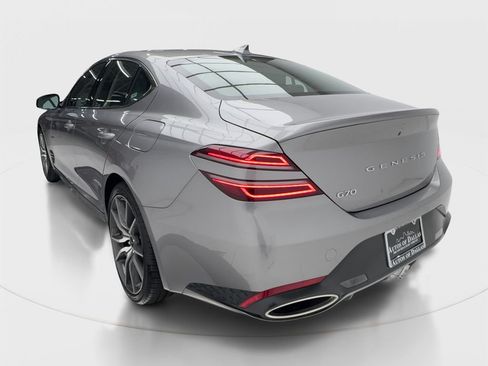 Used 2025 Genesis G70 2.5T RWD image 10
