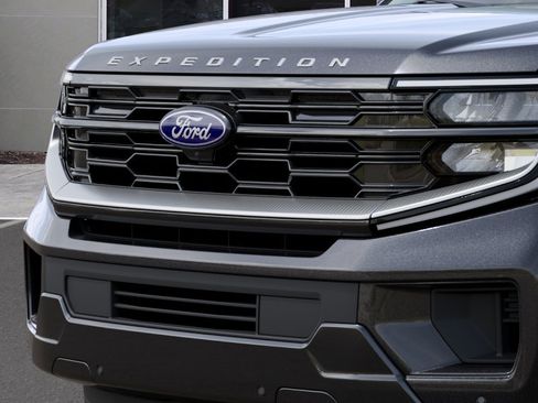 New 2027 Ford Expedition Platinum w/ Driver's Package AWD/4WD image 17